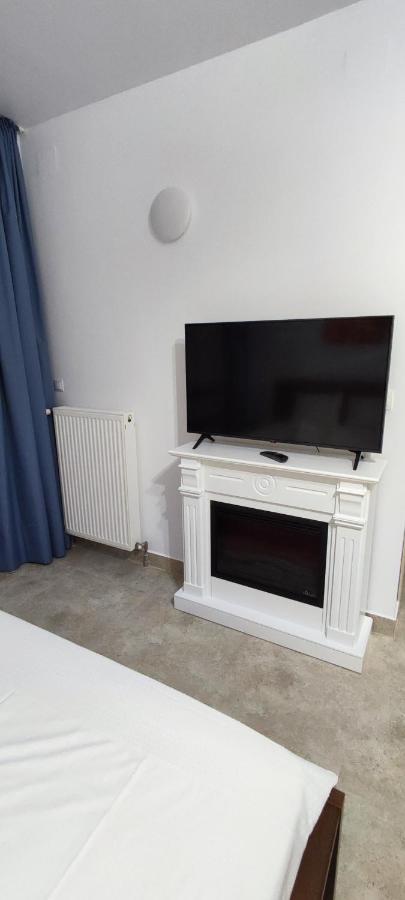 Jacuzzi Belle View Sinaia-Free Parking Appartement Buitenkant foto