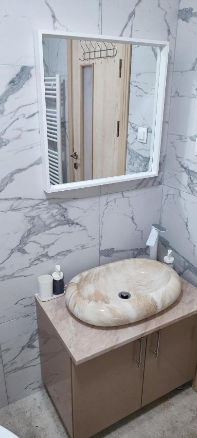 Jacuzzi Belle View Sinaia-Free Parking Appartement Buitenkant foto