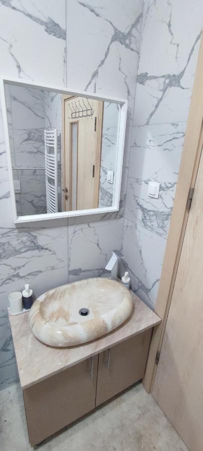 Jacuzzi Belle View Sinaia-Free Parking Appartement Buitenkant foto
