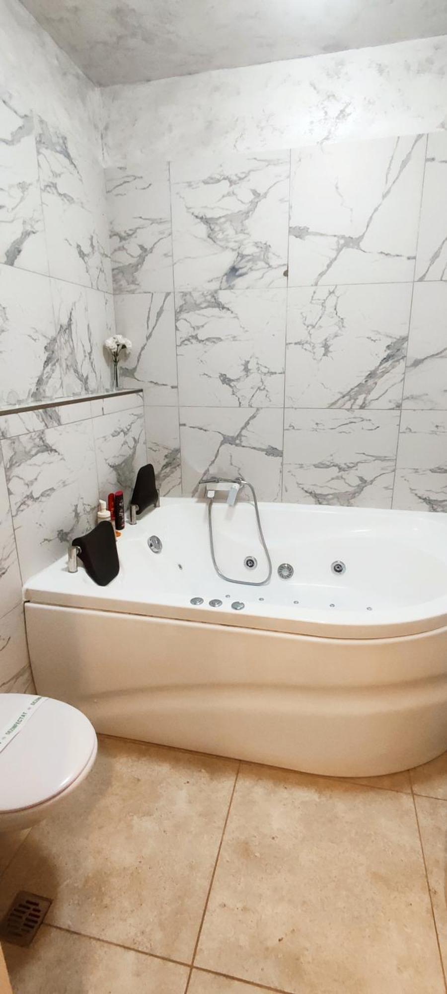 Jacuzzi Belle View Sinaia-Free Parking Appartement Buitenkant foto