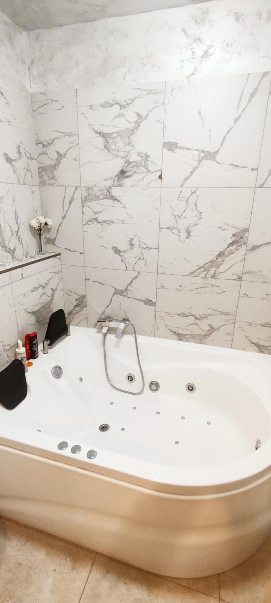 Jacuzzi Belle View Sinaia-Free Parking Appartement Buitenkant foto